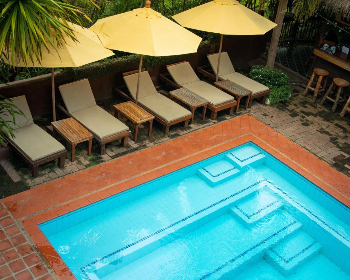 Baanpong Lodge San Kamphaeng Экстерьер фото